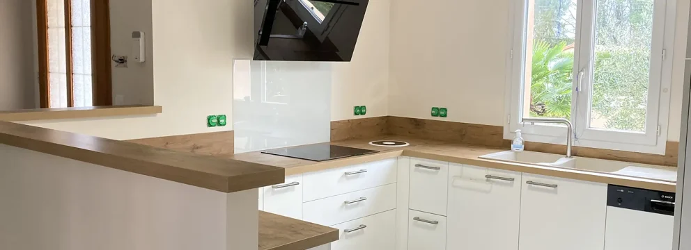 Peinture, pose de parquet, ponçage, vitrification...