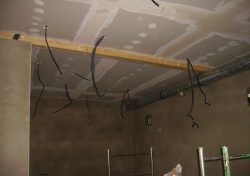 Création d'un plafond sanitaire d'un collège