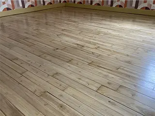 Ponçage et vitrification de parquet