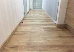 Pose papier peint et parquet