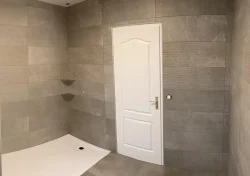 Pose de faïence salle de bain
